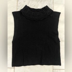 Bechamel Woman free size stretchy black crop sleeveless top crochet fold collar